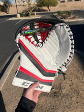 Load image into Gallery viewer, Goalie Glove Nylon Perimeter Lacing
